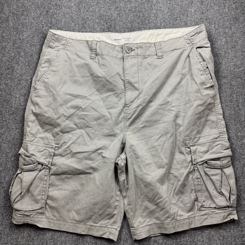 New Old Navy Men’s Cargo Shorts Size 42 Built-In Flex Grey